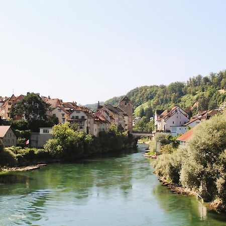 Business I Family Apartment I 1-4 Personen - Aare Blick, Nahe Altstadt I Beamer - 99" Leinwand I Terrassen Lounge Und Parkplatz بروغ المظهر الخارجي الصورة